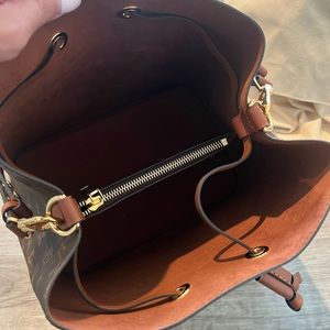 LV neo neo carmel